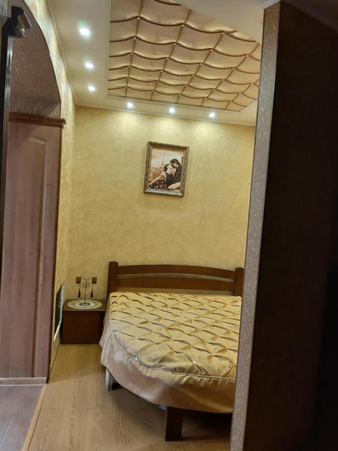 Lux Apartment City Center Николайев Екстериор снимка