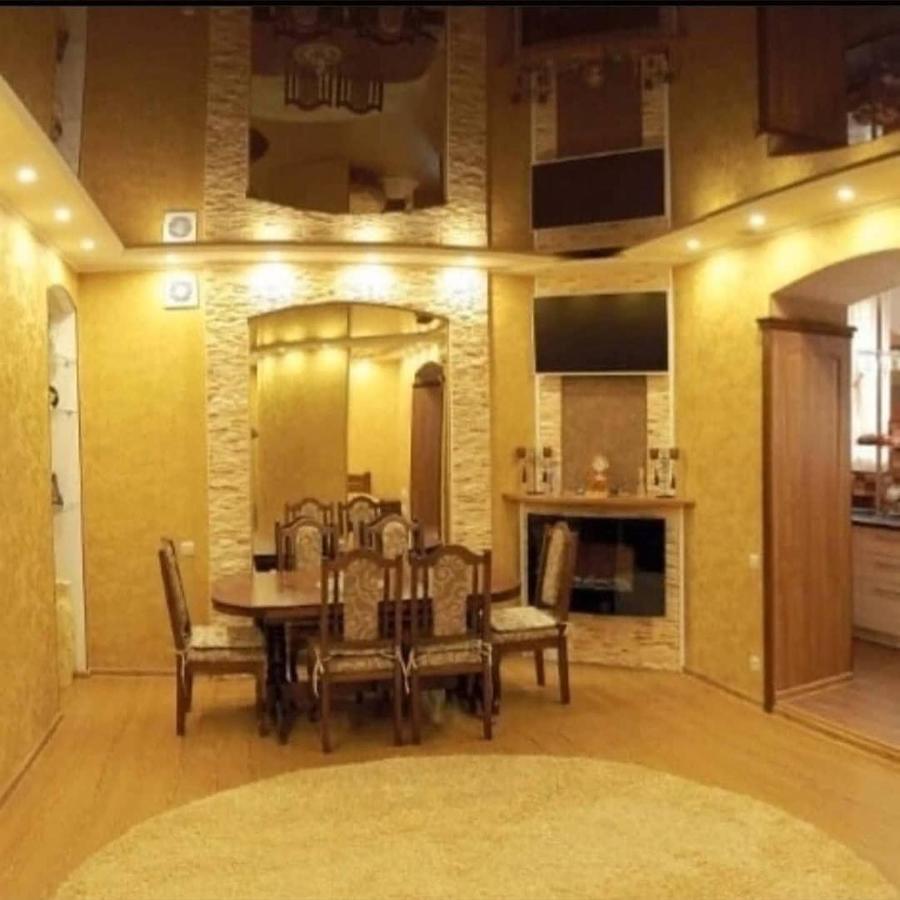 Lux Apartment City Center Николайев Екстериор снимка