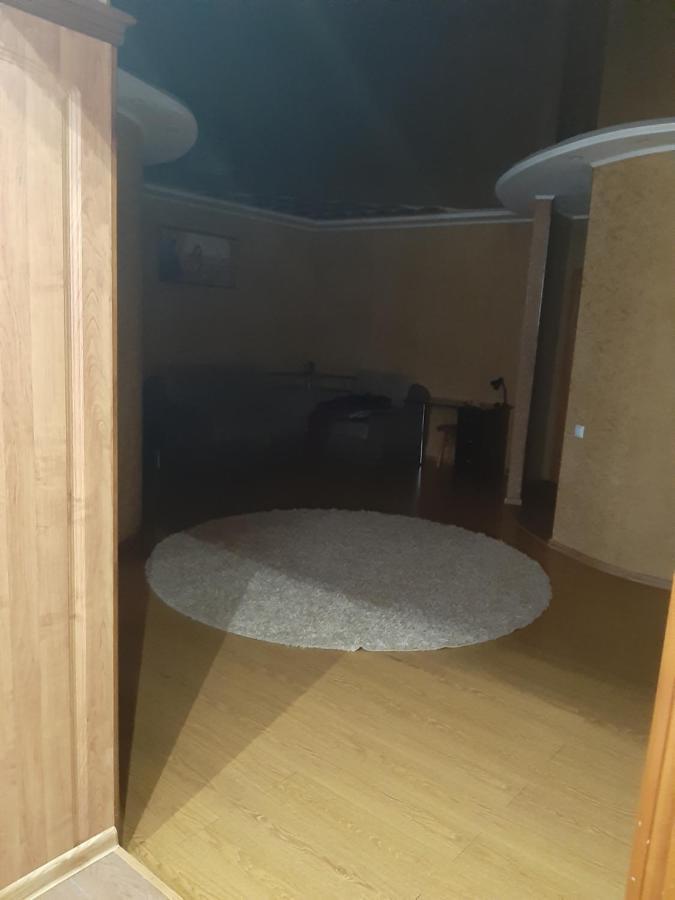 Lux Apartment City Center Николайев Екстериор снимка