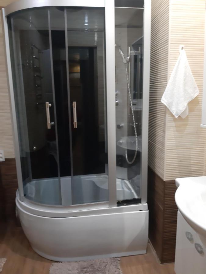Lux Apartment City Center Николайев Екстериор снимка
