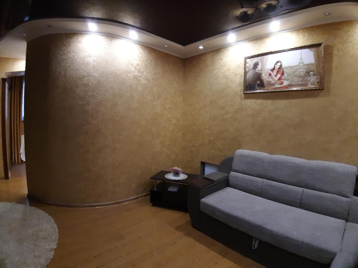 Lux Apartment City Center Николайев Екстериор снимка