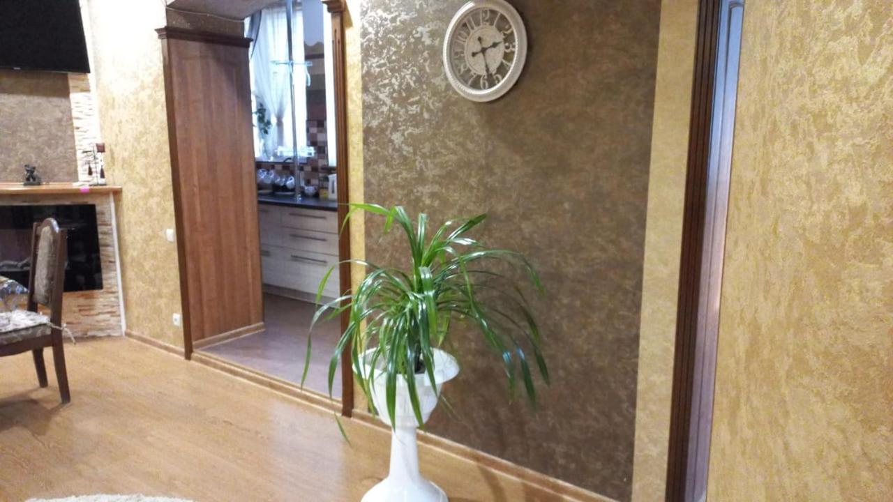 Lux Apartment City Center Николайев Екстериор снимка